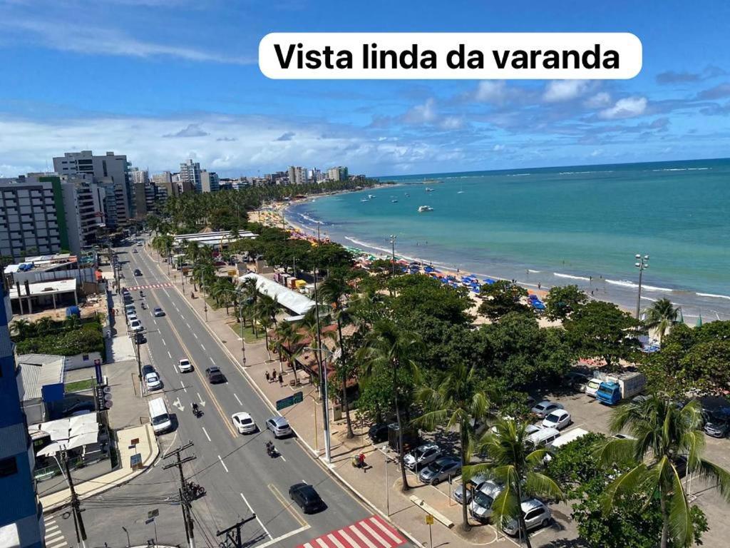 Apto 901 - Dois quartos à beira na praia de Pajuçara em Maceió com linda vista Exterior foto